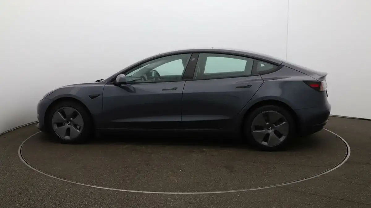 2021-tesla-model-3-e-long-range-4x4-big-56