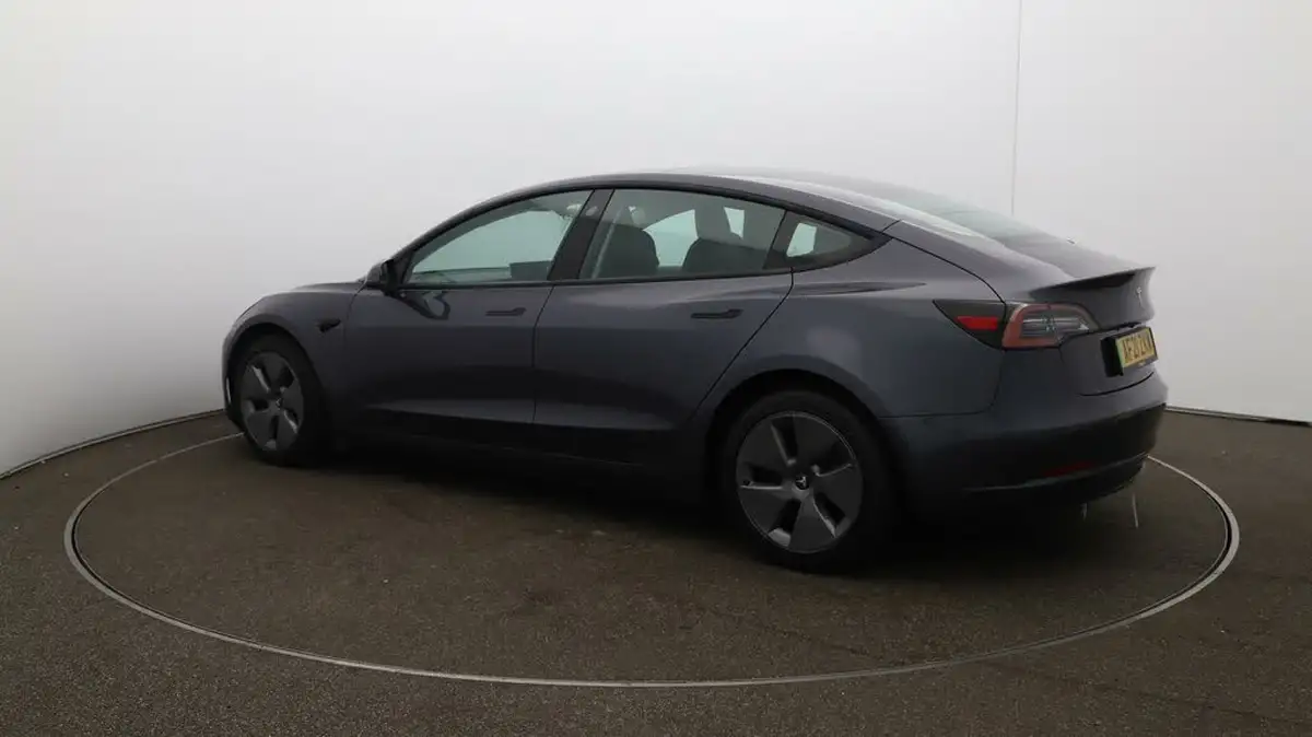 2021-tesla-model-3-e-long-range-4x4-big-28