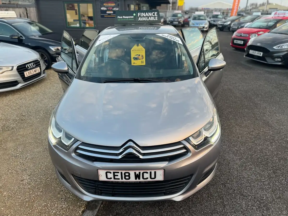 2017-citroen-c4-16bluehdi-edition-big-39