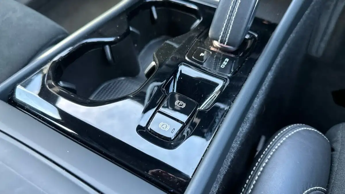 2021-volvo-xc40-20-b4-r-design-194bhp-auto-big-38