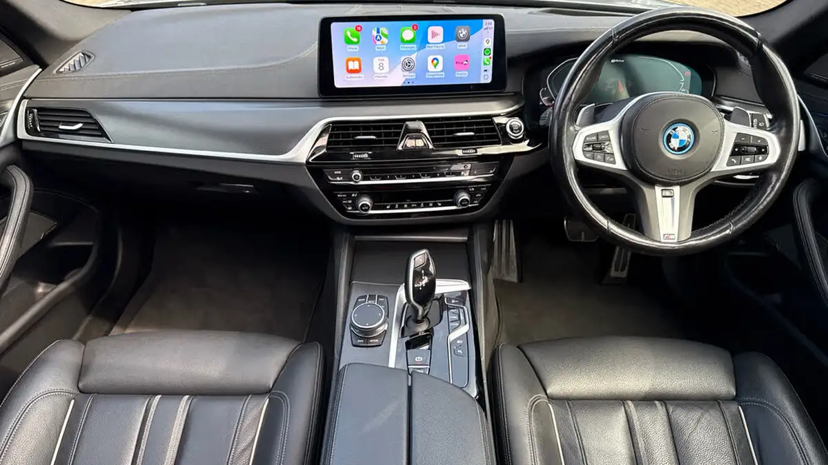 2022-bmw-5-series-20-530e-m-sport-touring-5d-big-10