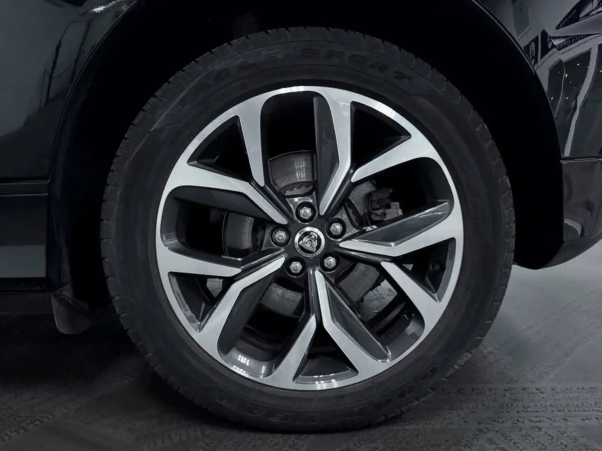 2024-jaguar-i-pace-ev400-r-dynamic-hse-black-big-55