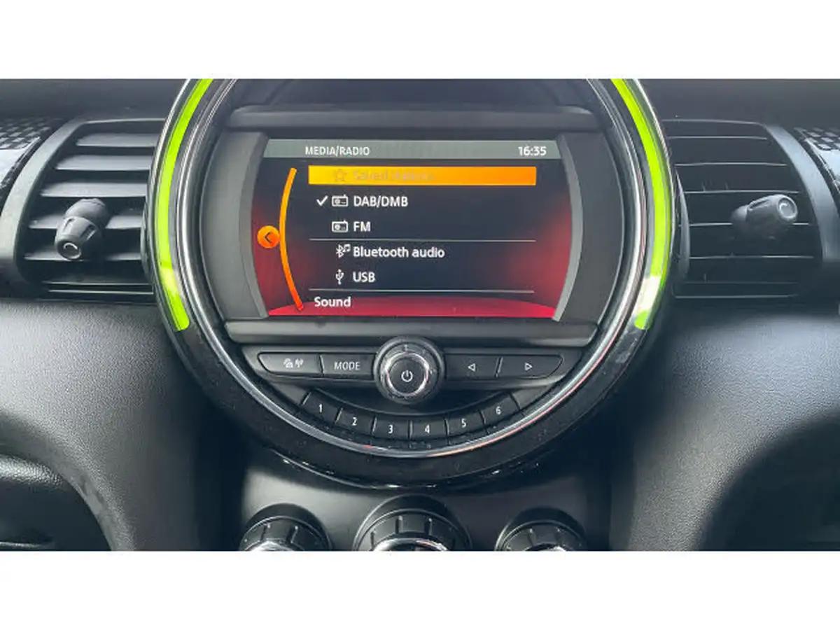 2020-mini-cooper-20-cooper-s-classic-189bhp-hatchback-3d-auto-big-58