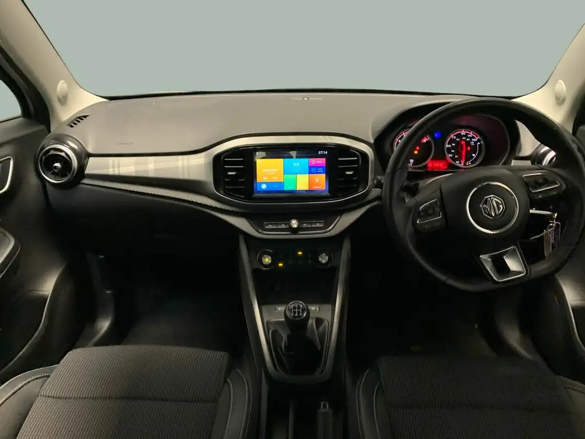 2023-mg-mg3-15-vti-tech-exclusive-nav-big-7