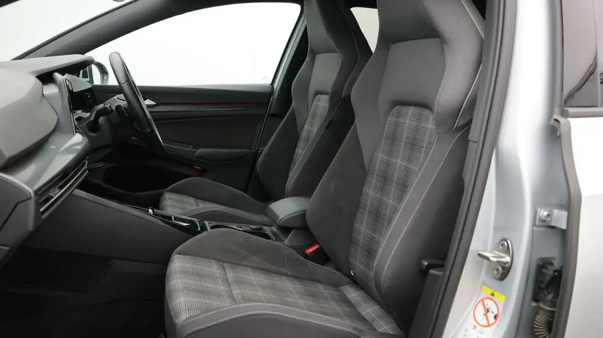 2023-volkswagen-golf-20tdi-gtd-big-14