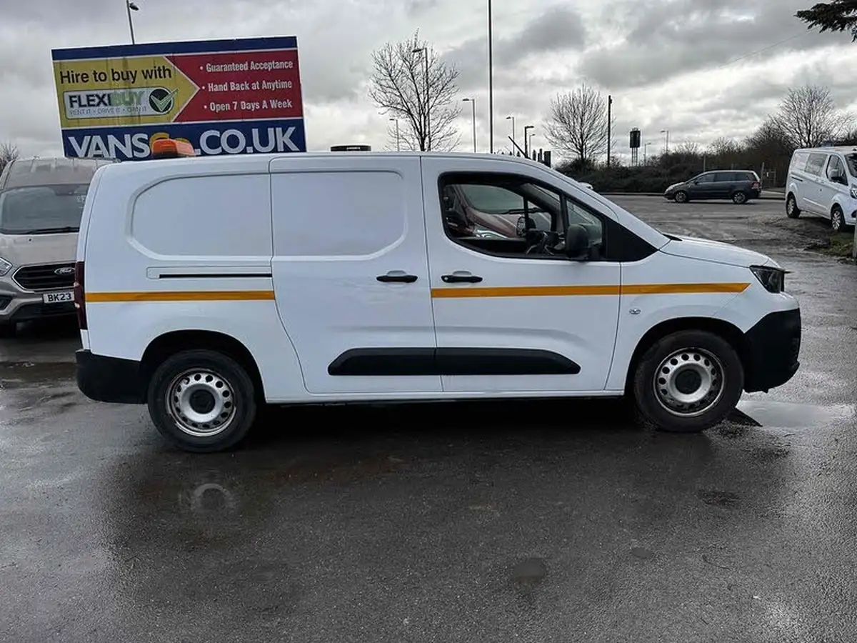 2019-peugeot-partner-16bluehdi-1000-grip-100ps-ss-big-2