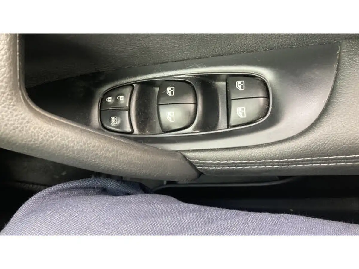 2020-nissan-qashqai-13-dig-t-acenta-premium-160ps-big-26