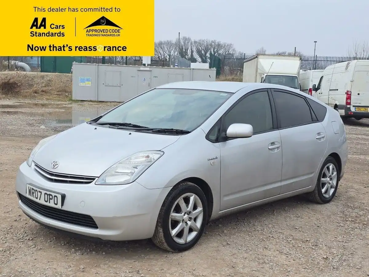 2007-toyota-prius-15-vvt-i-t3-big-2