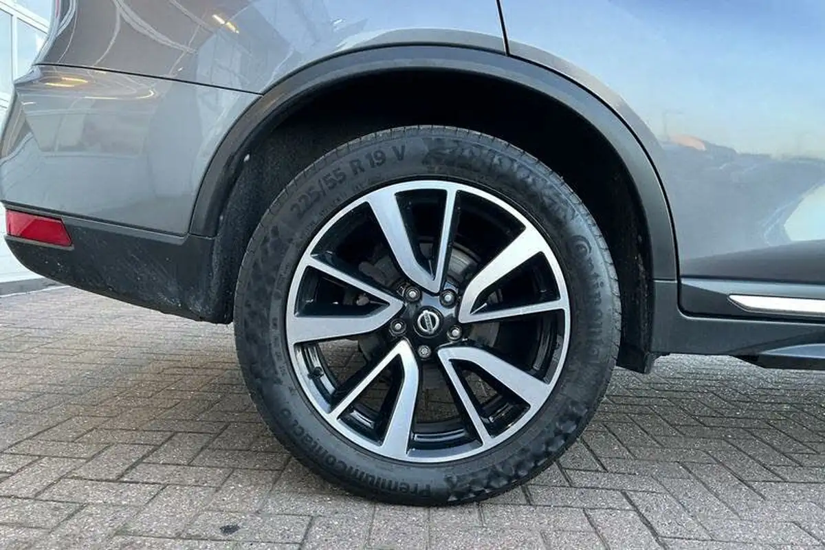 2020-nissan-x-trail-13-dig-t-tekna-5-big-35