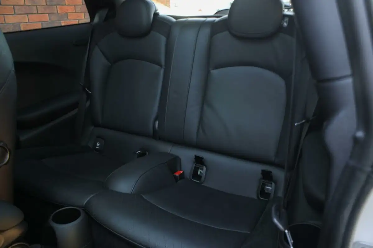 2019-mini-cooper-15-cooper-sport-hatchback-3d-big-18