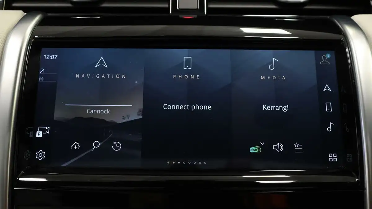 2022-land-rover-discovery-sport-20-d200-urban-edition-big-10