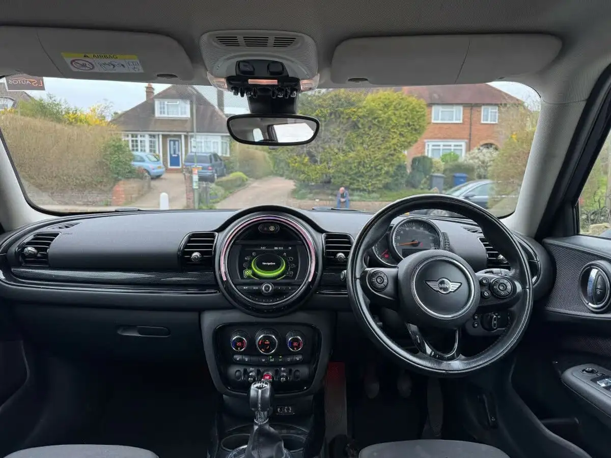 2017-mini-clubman-15-cooper-ss-big-14