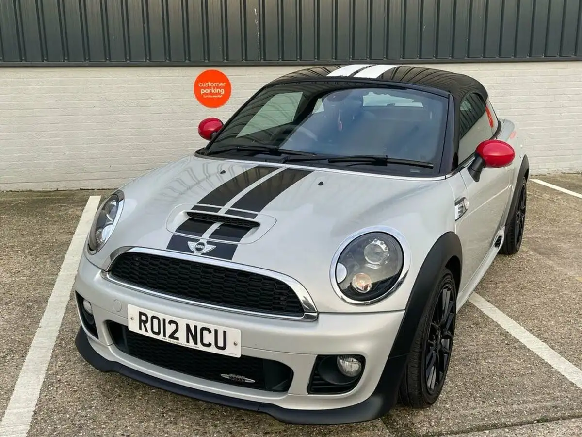 2012-mini-cooper-16-john-cooper-works-chili-coupe-3d-big-60
