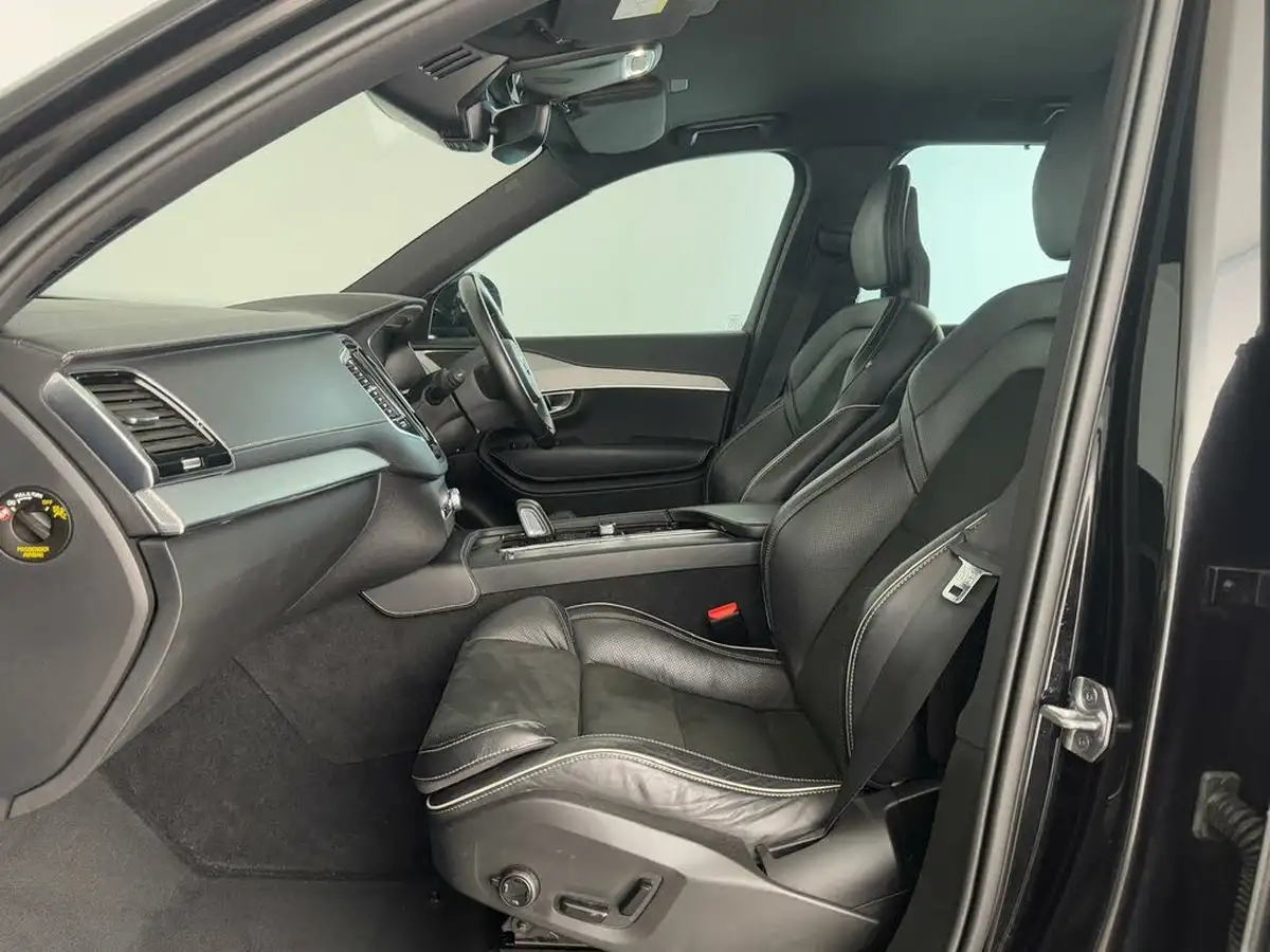 2021-volvo-xc90-20-b5-r-design-big-11