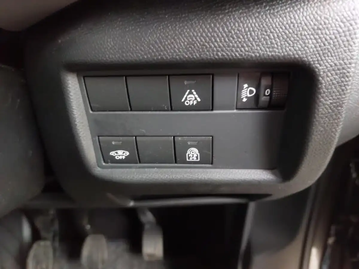 2022-citroen-c5-aircross-12-puretech-shine-ss-big-11