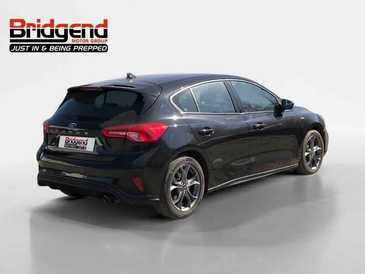 2019-ford-focus-10t-st-line-hatchback-big-2