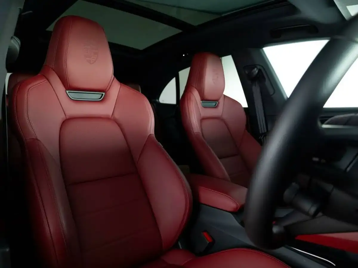 2024-porsche-macan-e-4-electric-big-7