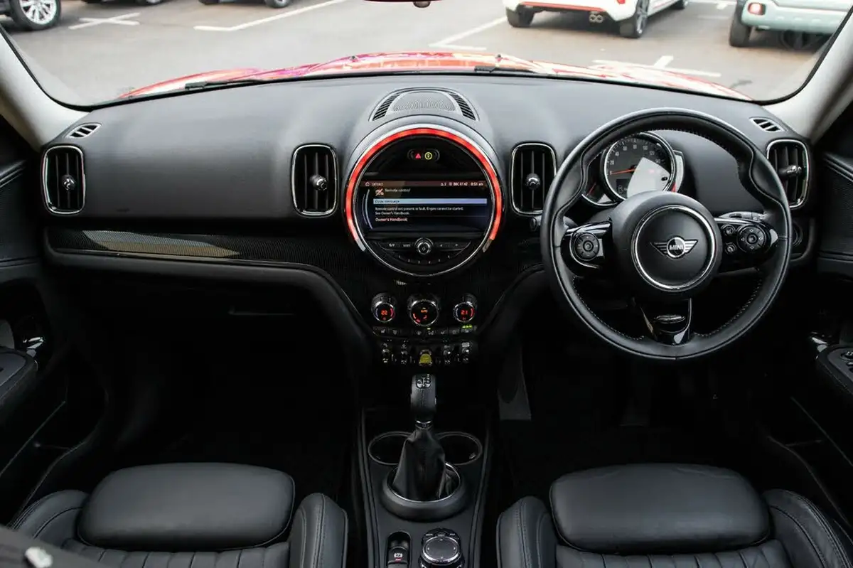 2019-mini-countryman-15-cooper-s-e-phev-exclusive-big-3