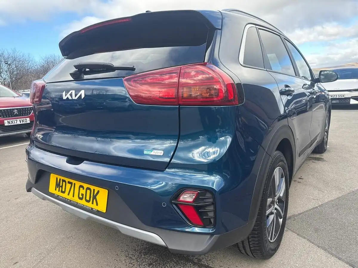 2022-kia-niro-16-gdi-2-139bhp-156kwh-big-22