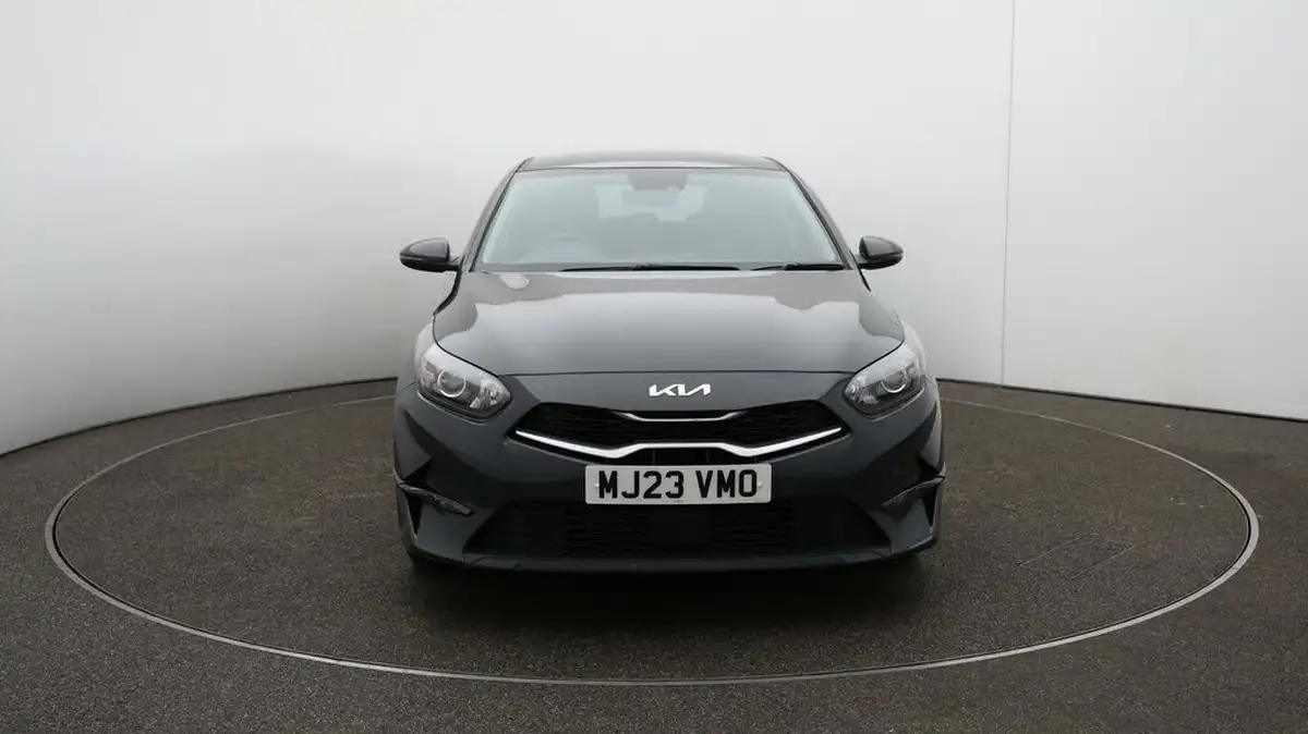2022-kia-ceed-15-t-gdi-3-hatchback-big-32