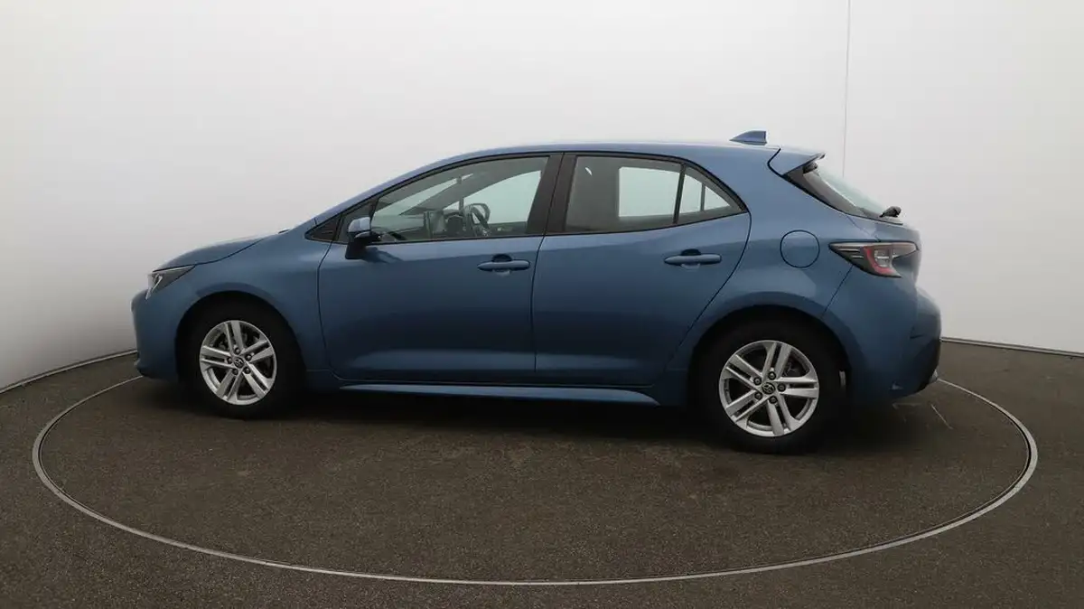 2022-toyota-corolla-18-vvt-i-icon-120bhp-trk-hatchback-5d-big-50