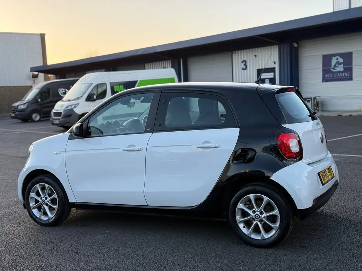 2016-smart-forfour-10-passion-71bhp-ss-big-13