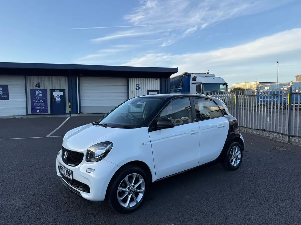 2016-smart-forfour-10-passion-71bhp-ss-big-17