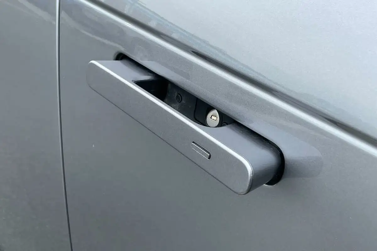 2023-land-rover-range-rover-30-p440e-autobiography-big-34