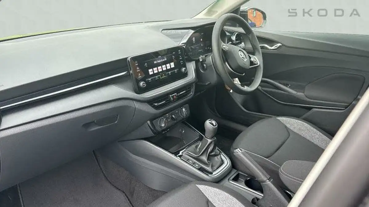 2024-skoda-fabia-10-mpi-se-comfort-big-1