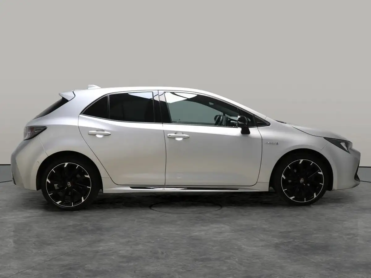 2022-toyota-corolla-18-vvt-i-gr-sport-120bhp-trk-hatchback-big-7