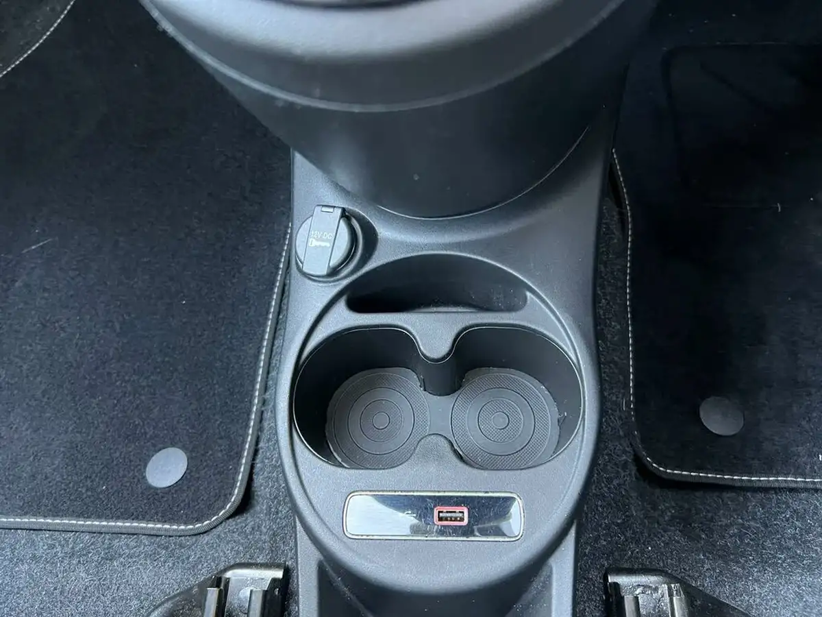 2019-fiat-500-12-lounge-big-16