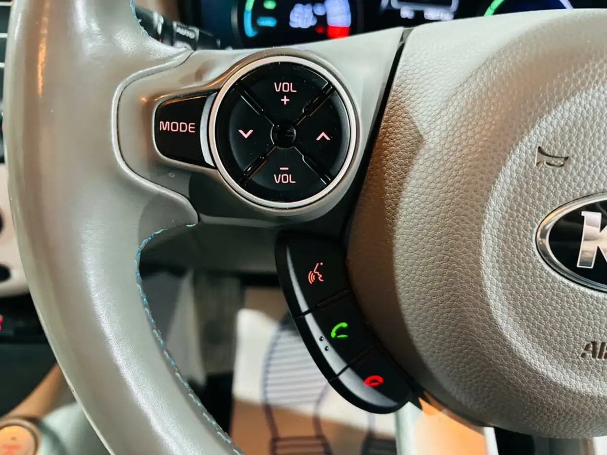 2018-kia-soul-ev-ev-big-15