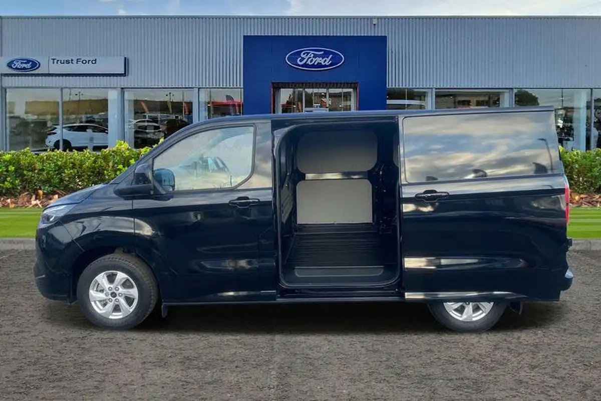 2024-ford-transit-custom-e-320-l1h1-limited-136ps-panel-van-big-4