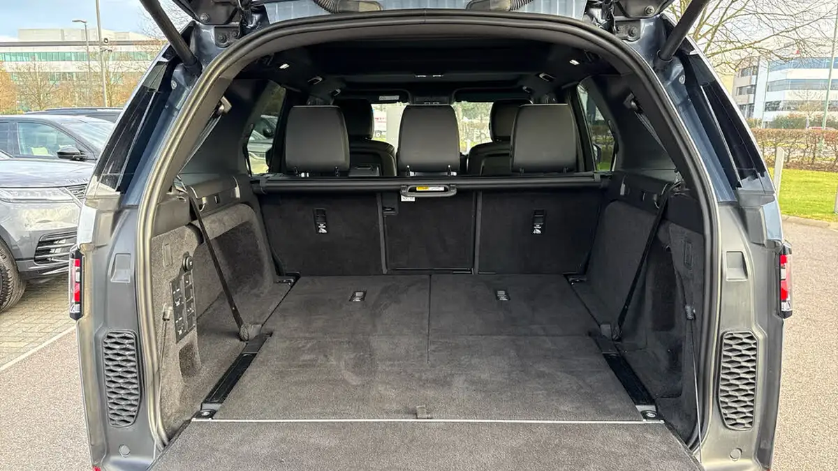 2019-land-rover-discovery-20-sd4-hse-big-9