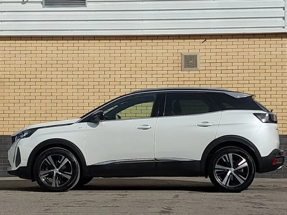 2024-peugeot-3008-suv-12-puretech-gt-136ps-hybrid-e-dsc6-big-3