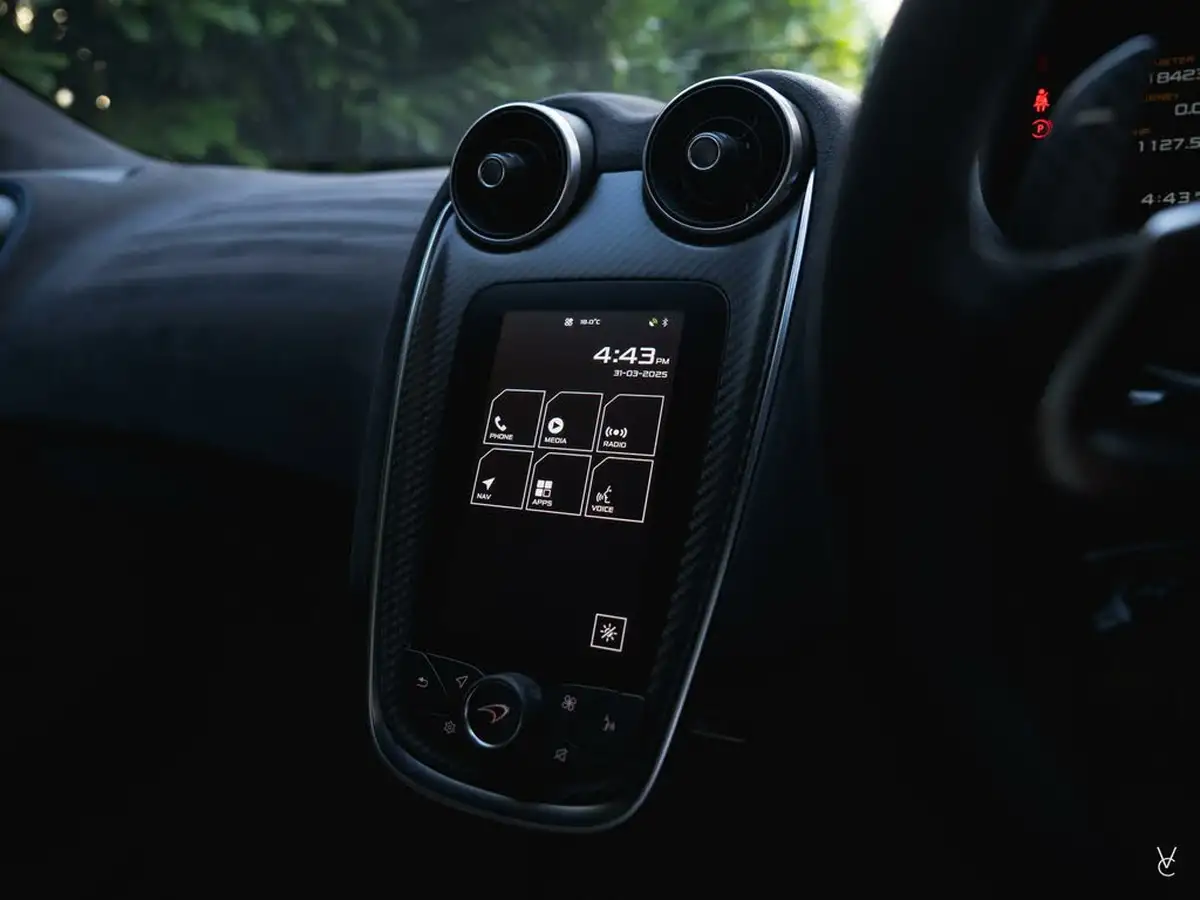 2019-mclaren-600lt-38-big-12