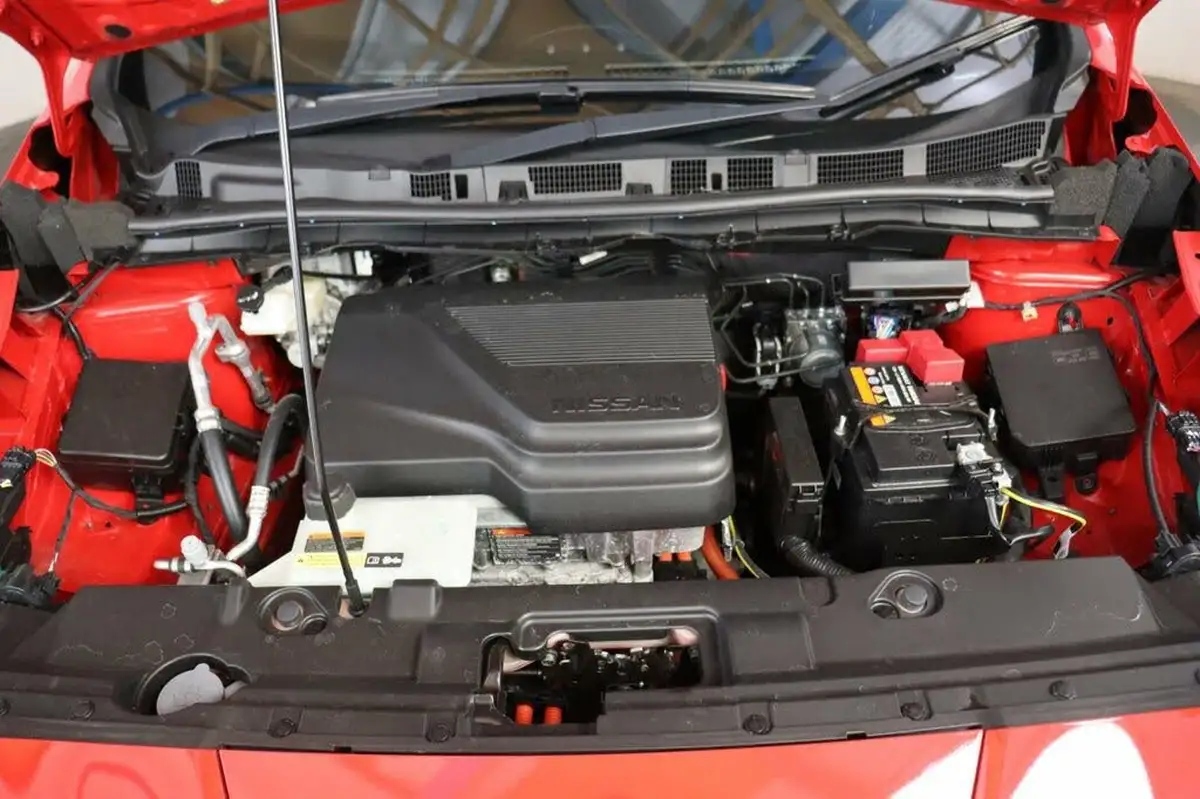 2022-nissan-leaf-e-acenta-39kwh-big-13