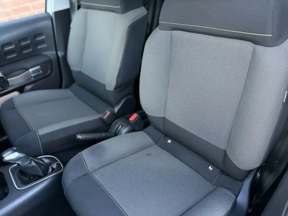 2017-citroen-c3-12-puretech-flair-82ps-big-39