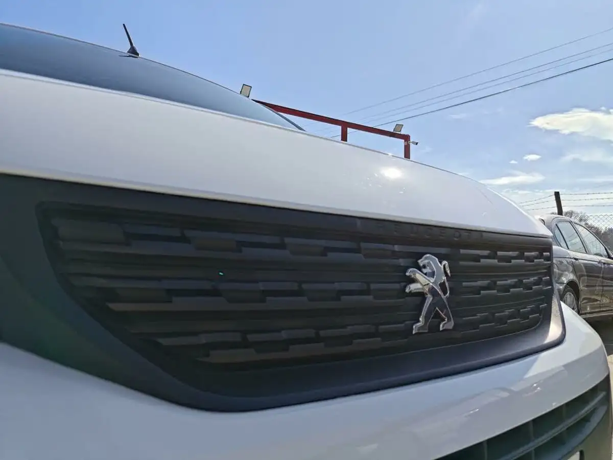 2020-peugeot-partner-15-bluehdi-950-s-100pseu6dt-e-ss-panel-big-26