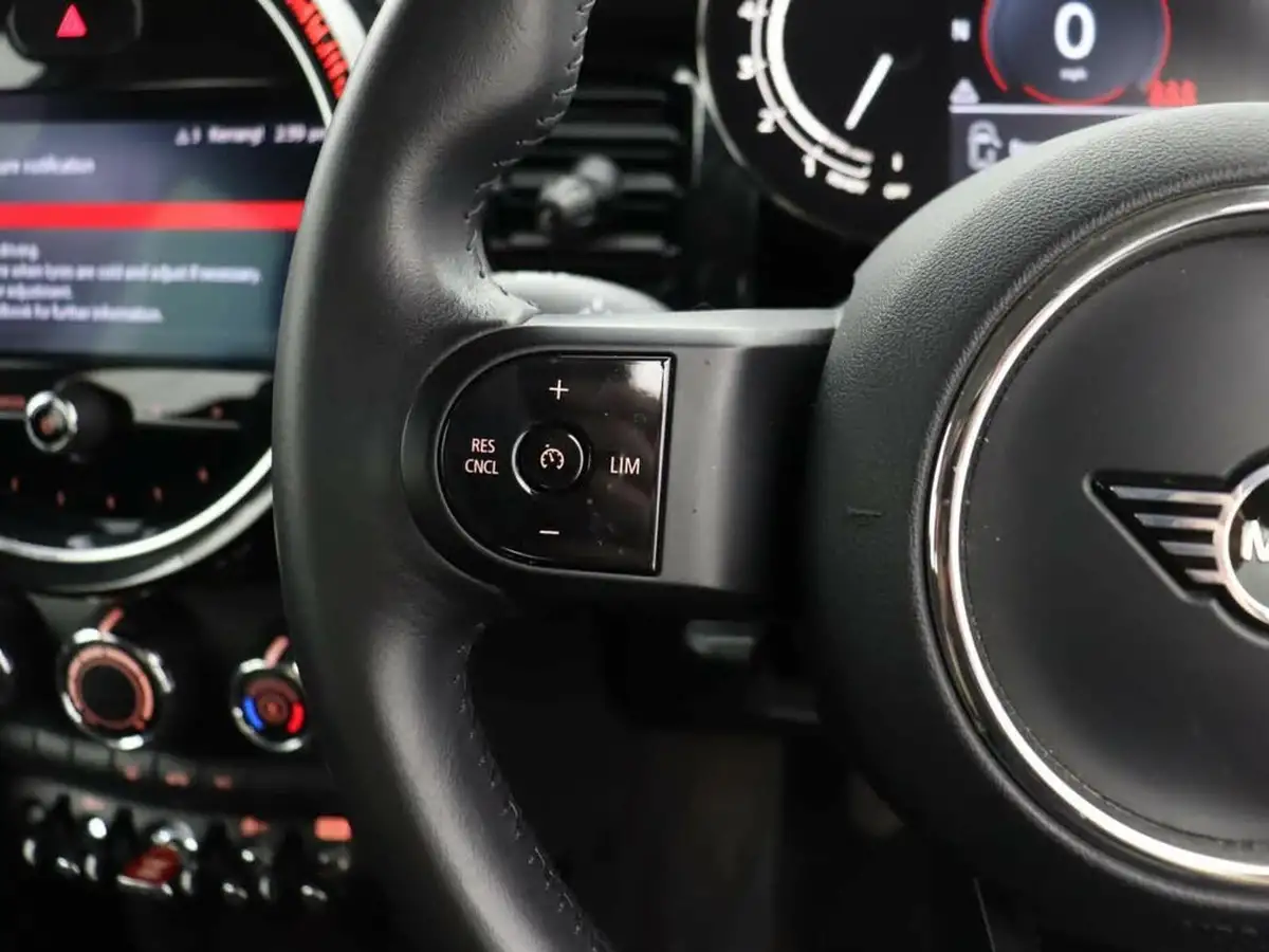 2022-mini-cooper-20-cooper-s-classic-hatchback-5d-big-14