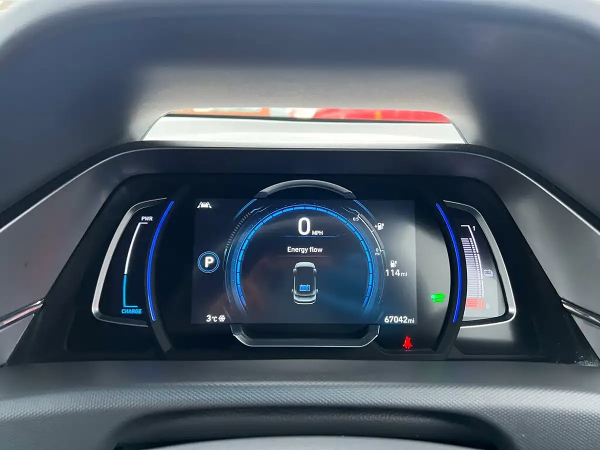 2019-hyundai-ioniq-e-premium-se-electric-100kw-big-32