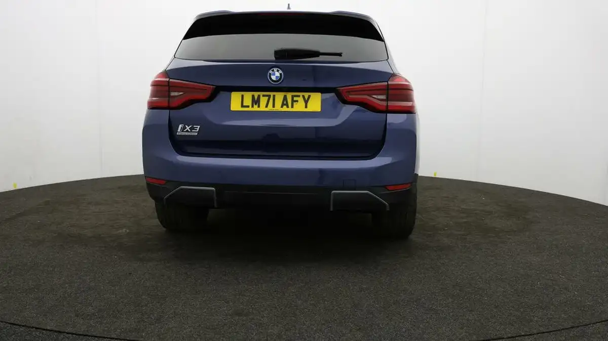2021-bmw-ix3-e-premier-edition-big-56