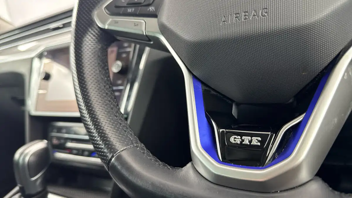 2021-volkswagen-passat-14-tsi-gte-saloon-4d-big-23