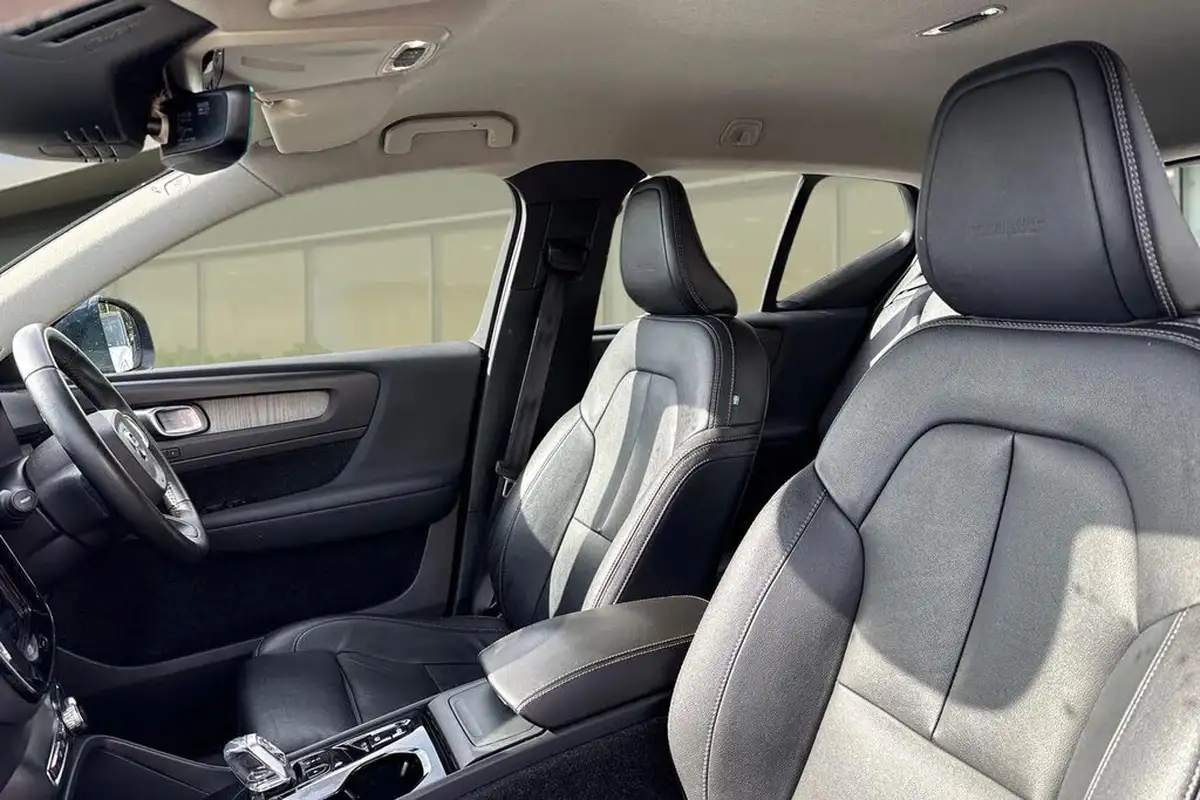 2020-volvo-xc40-20-t4-inscription-pro-big-14
