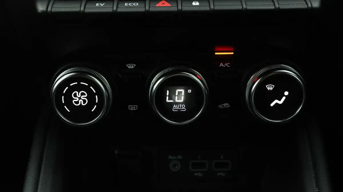 2021-renault-clio-16-rs-line-big-11