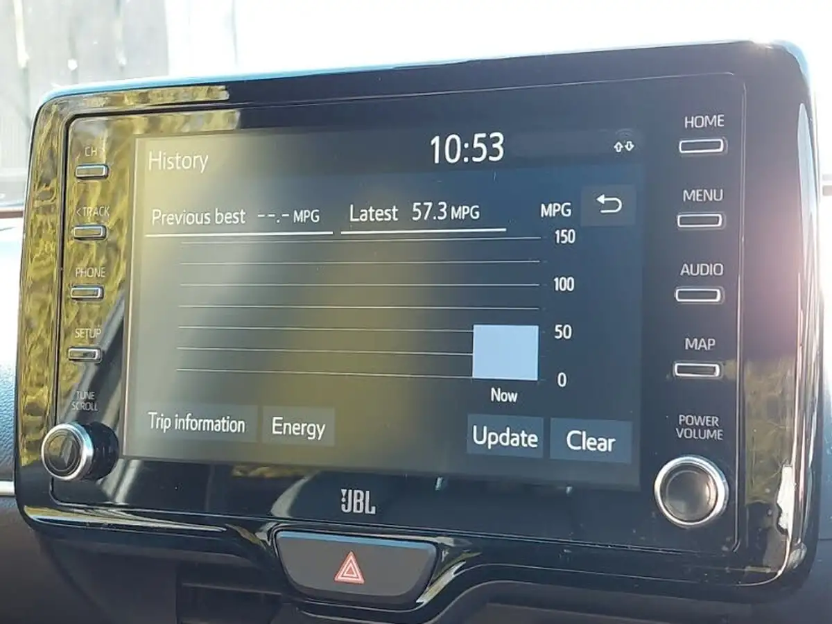 2022-toyota-yaris-15-vvt-i-dynamic-big-16