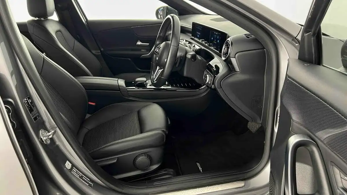 2019-mercedes-benz-a-class-13-a180-sport-hatchback-5d-1332cc-7g-dct-big-3