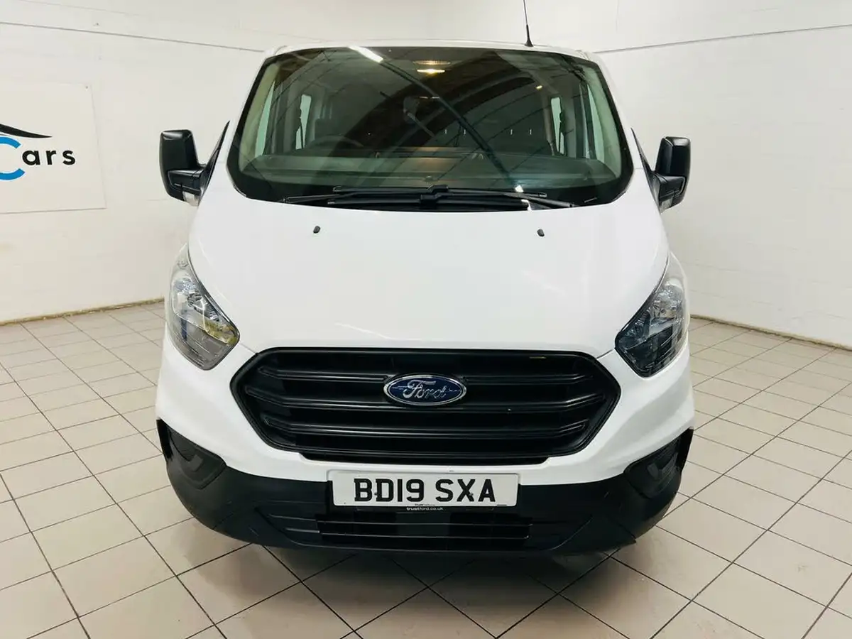 2019-ford-transit-custom-20tdci-320-l2h1-130pseu6-double-cab-in-van-big-2