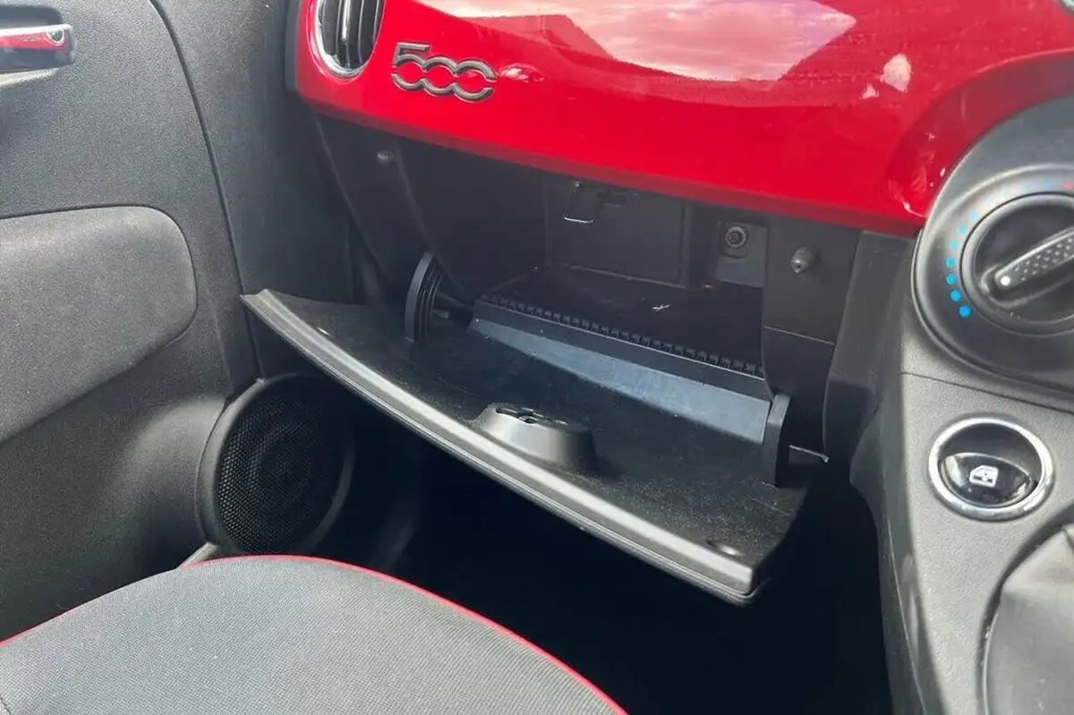 2022-fiat-500-10-red-big-32