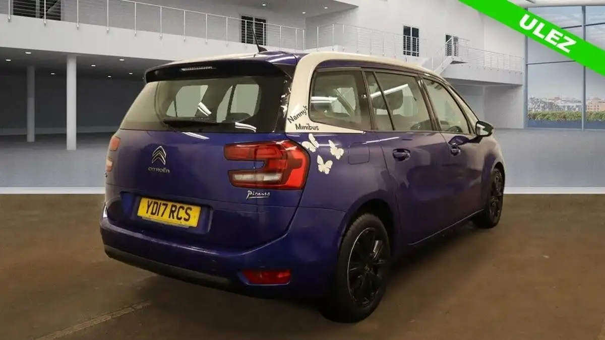 2017-citroen-grand-c4-picasso-16bluehdi-feel-eat6-big-1